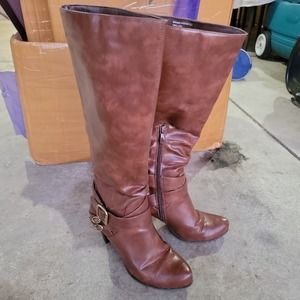 Dibz Girl Zanzabar Brown Knee High Strappy Boots Sz 8